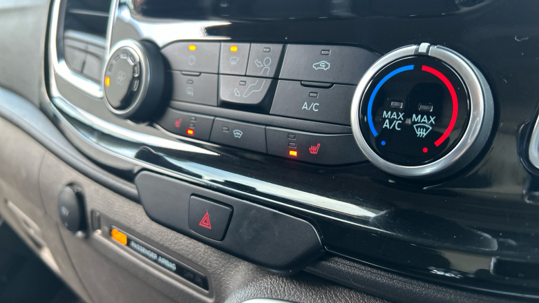 Ford Transit Custom 280 L1 Diesel Fwd 2.0 EcoBlue 130ps Low Roof Limited Van